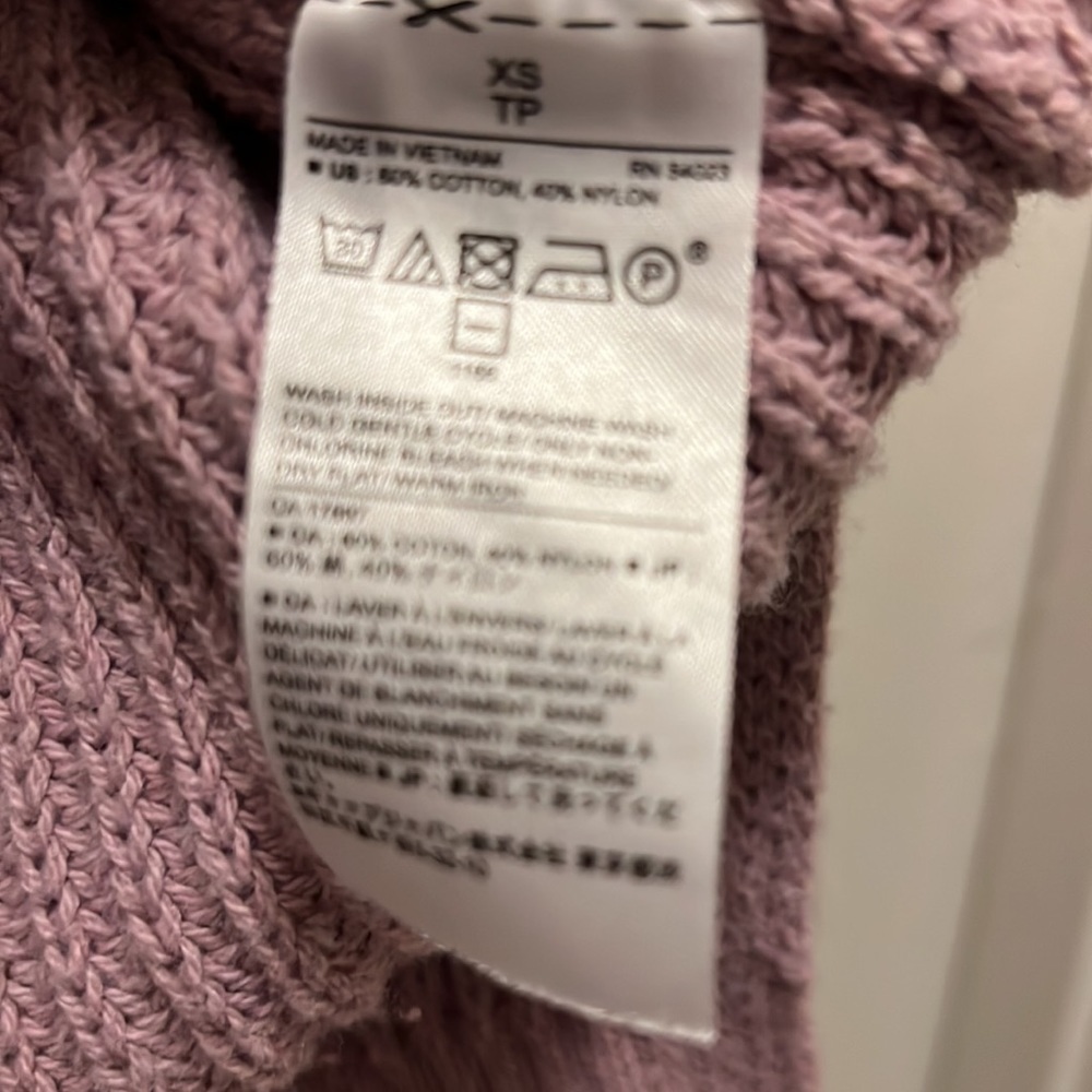 Banana Republic mock neck cable knit sweater. EUC. Lavender. Size XS. - Picture 9 of 10